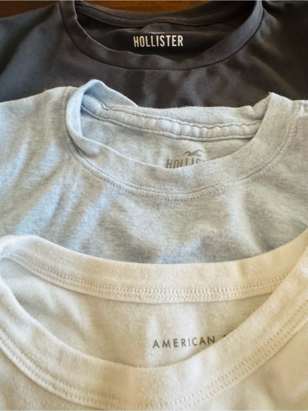 Hollister/American Eagle 3-Pack Crewneck Tees - Black, gray, White/Cream